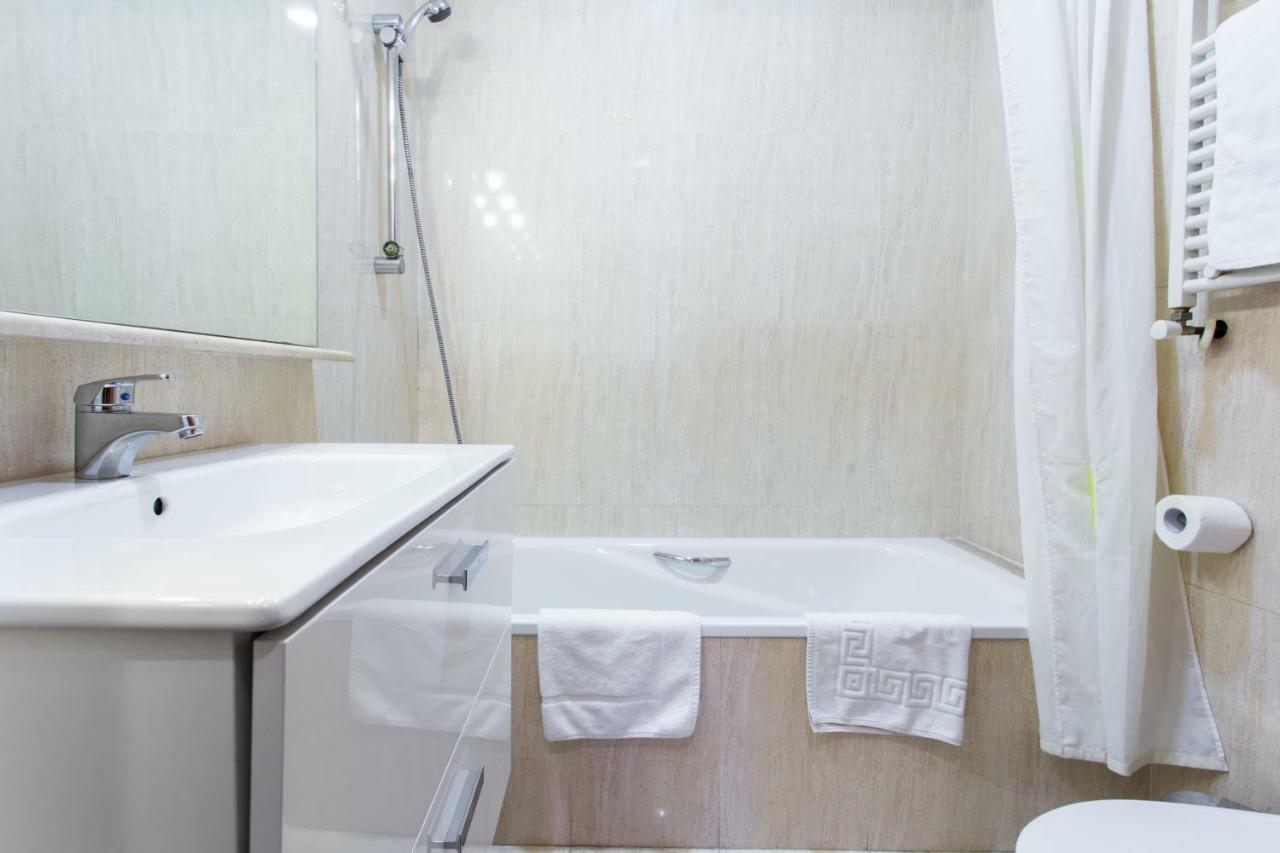 Friendly Rentals Rambla Flower Barcelona Exterior foto