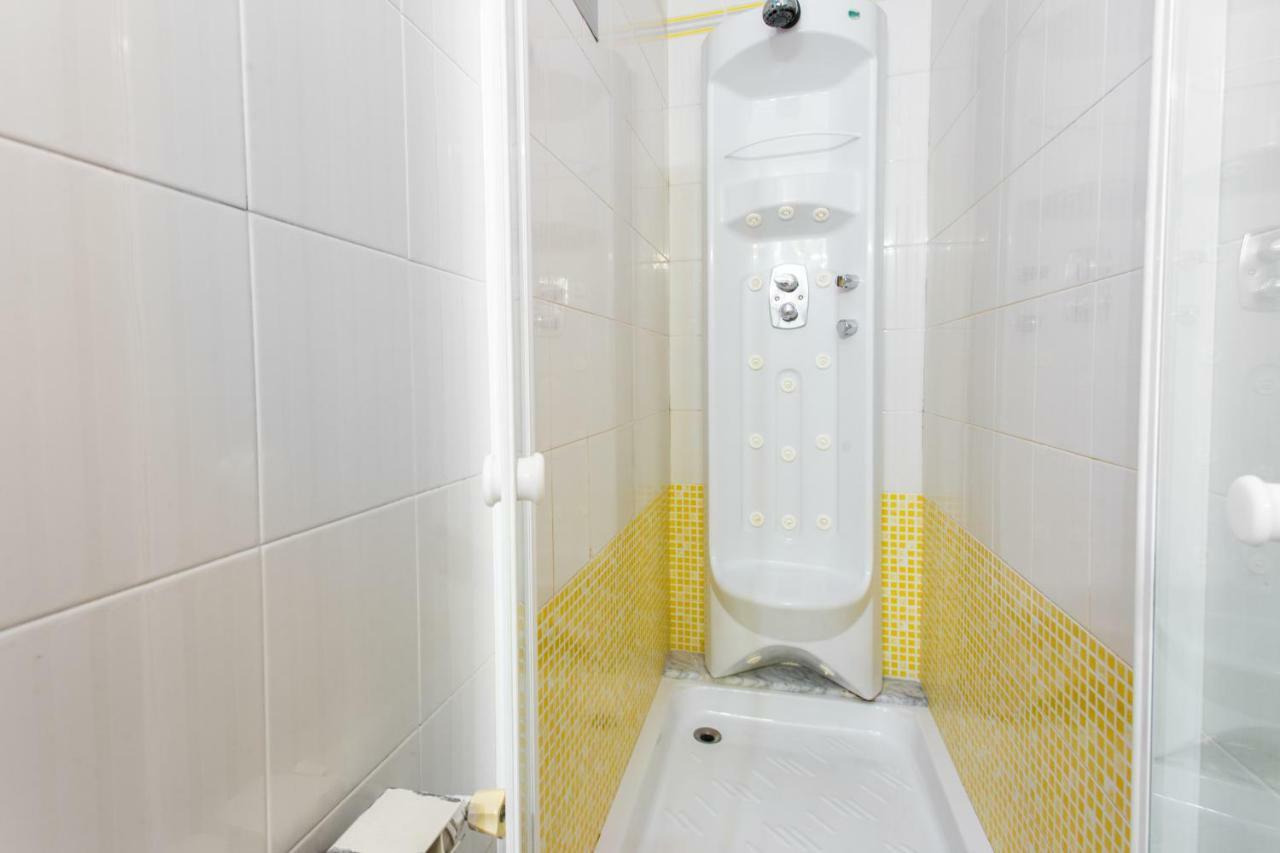 Friendly Rentals Rambla Flower Barcelona Exterior foto